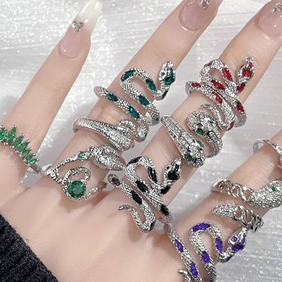 3/$35 Snake Design Statement Copper Ring Adjustable Silver Tone Jewelry - Picture 4 of 7